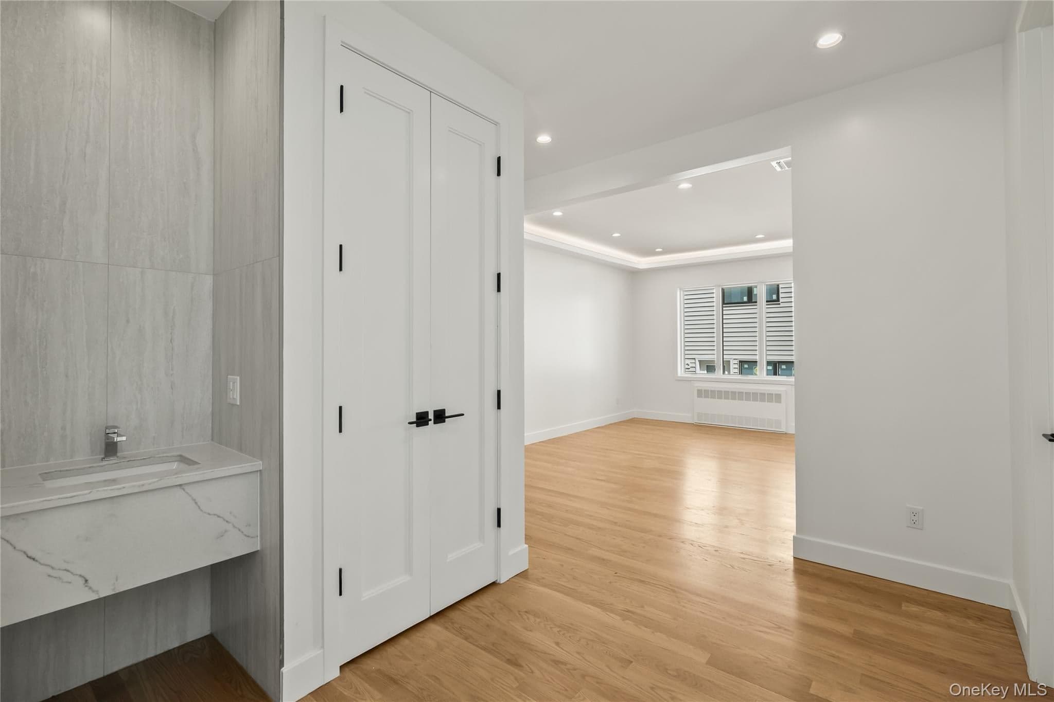37 Ewing Avenue Unit: 201 thumbnail 12