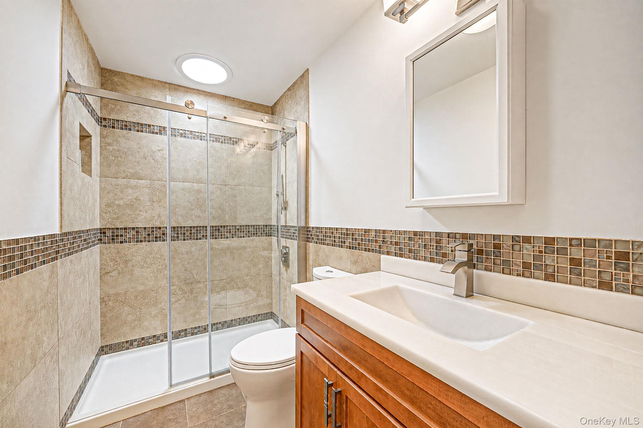 136 Woodhull Road thumbnail 14