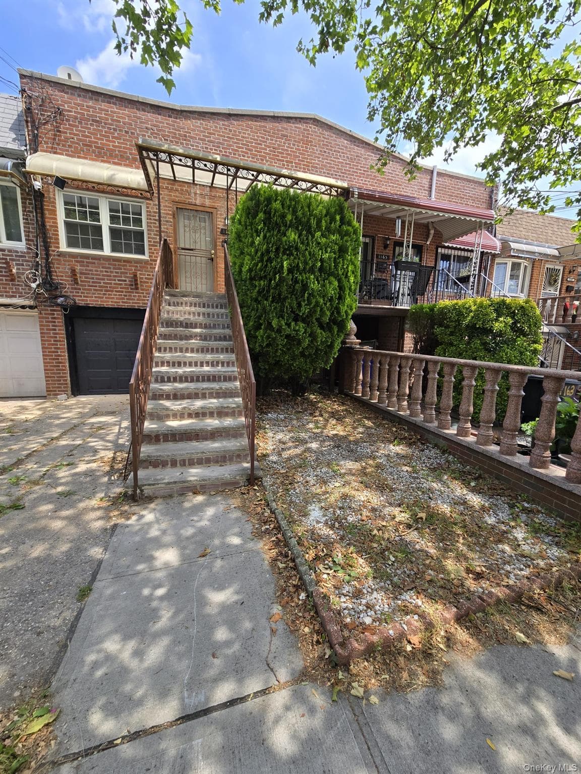 1161 E 101st Street thumbnail 2