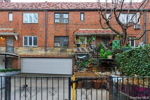 35-50 84th Street St, Jackson Heights