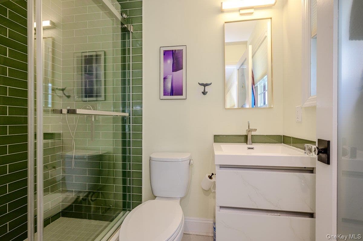 75 Curley Street thumbnail 26