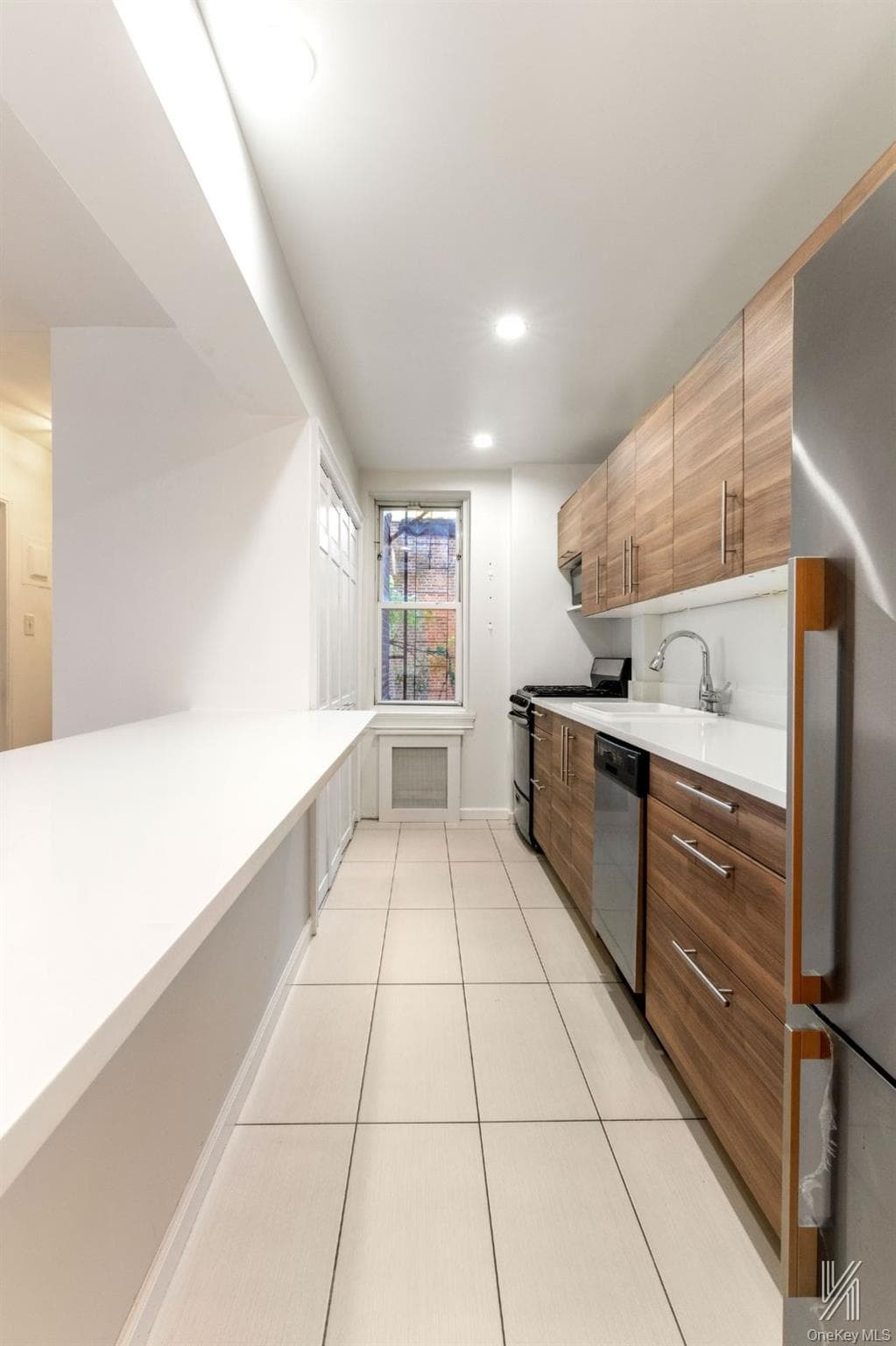 39-25 51st Street Unit: 1F thumbnail 14