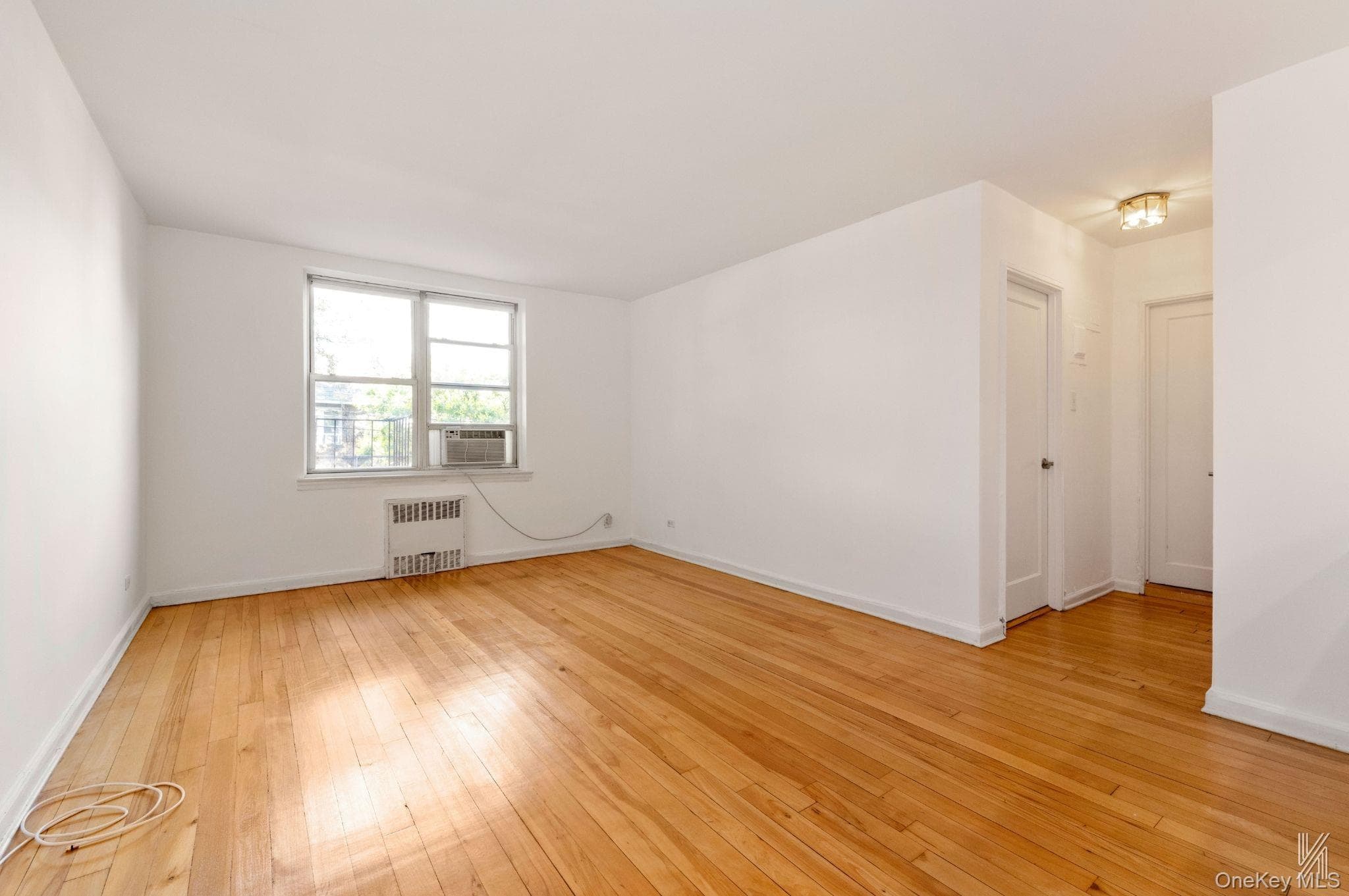 39-25 51st Street Unit: 1F thumbnail 4