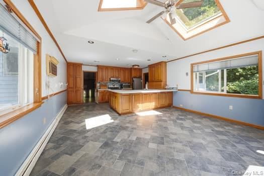 24 Van Dam Road thumbnail 6