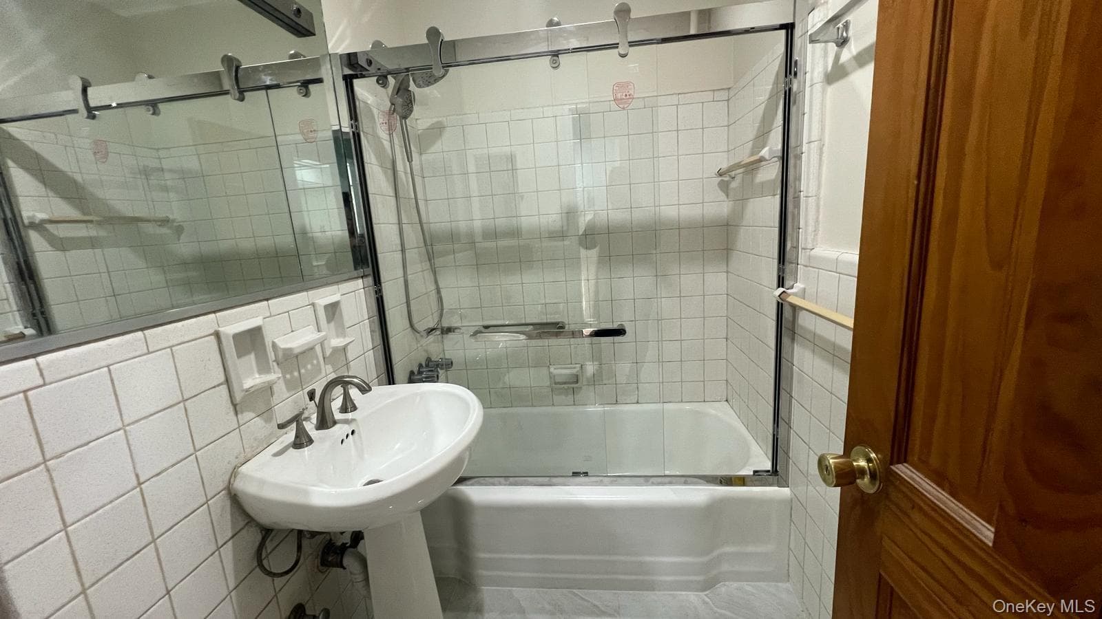 390 Rugby Rd RD Unit: L1 thumbnail 7