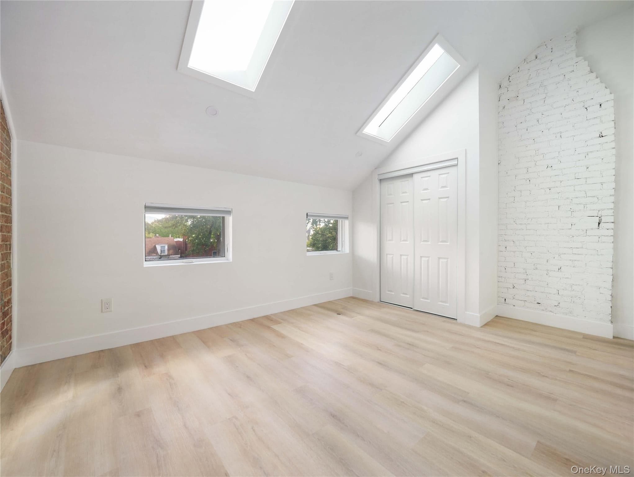 117 Lander Street thumbnail 3