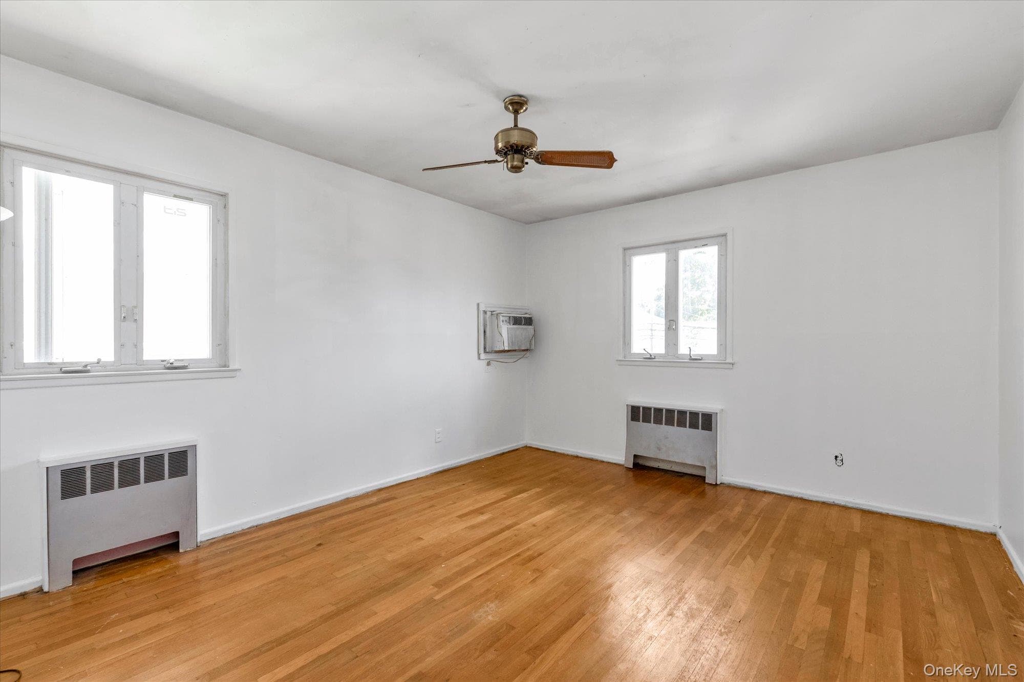 2760 Bellmore Avenue thumbnail 19