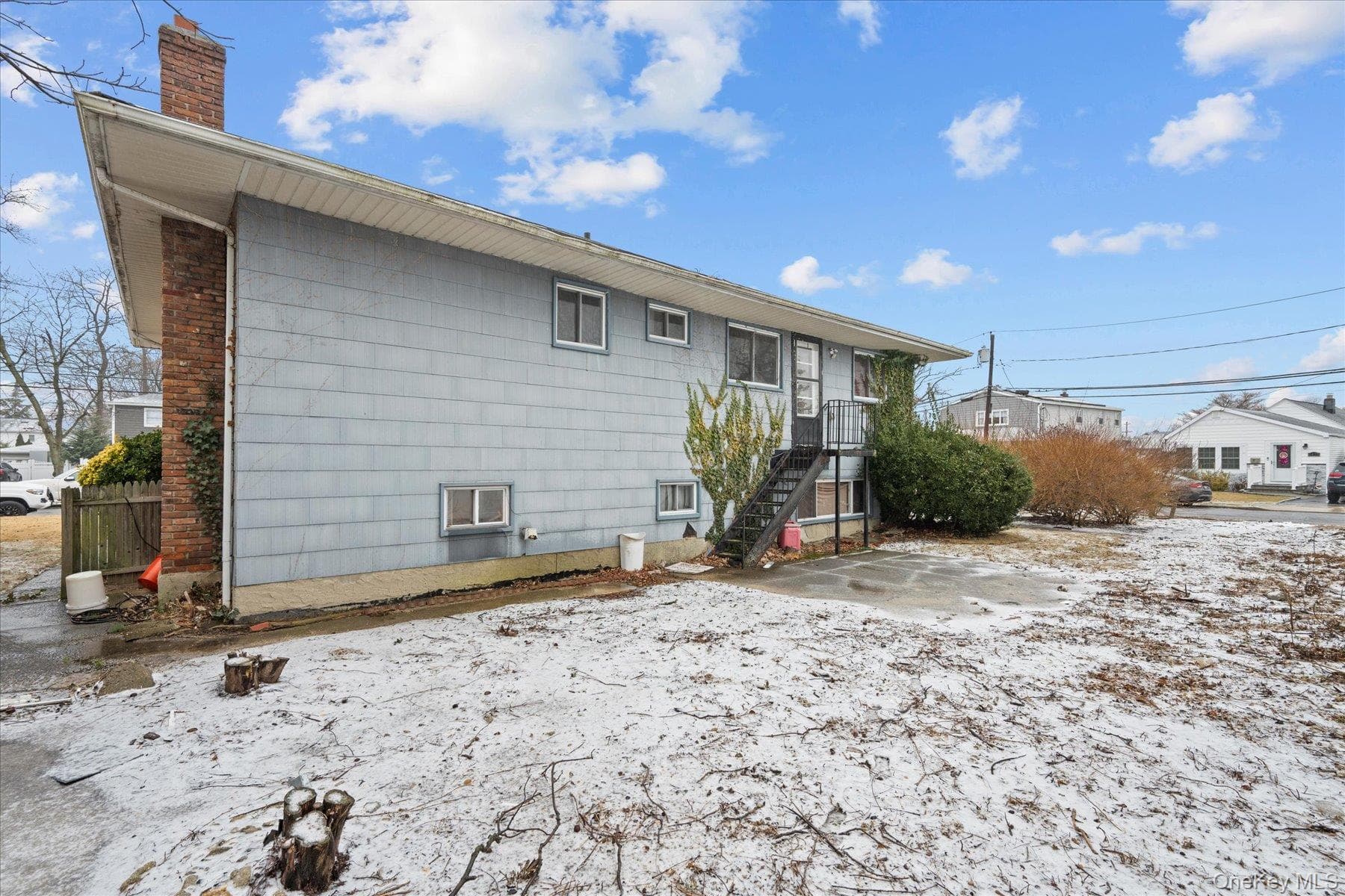 975 Little Neck Avenue thumbnail 6