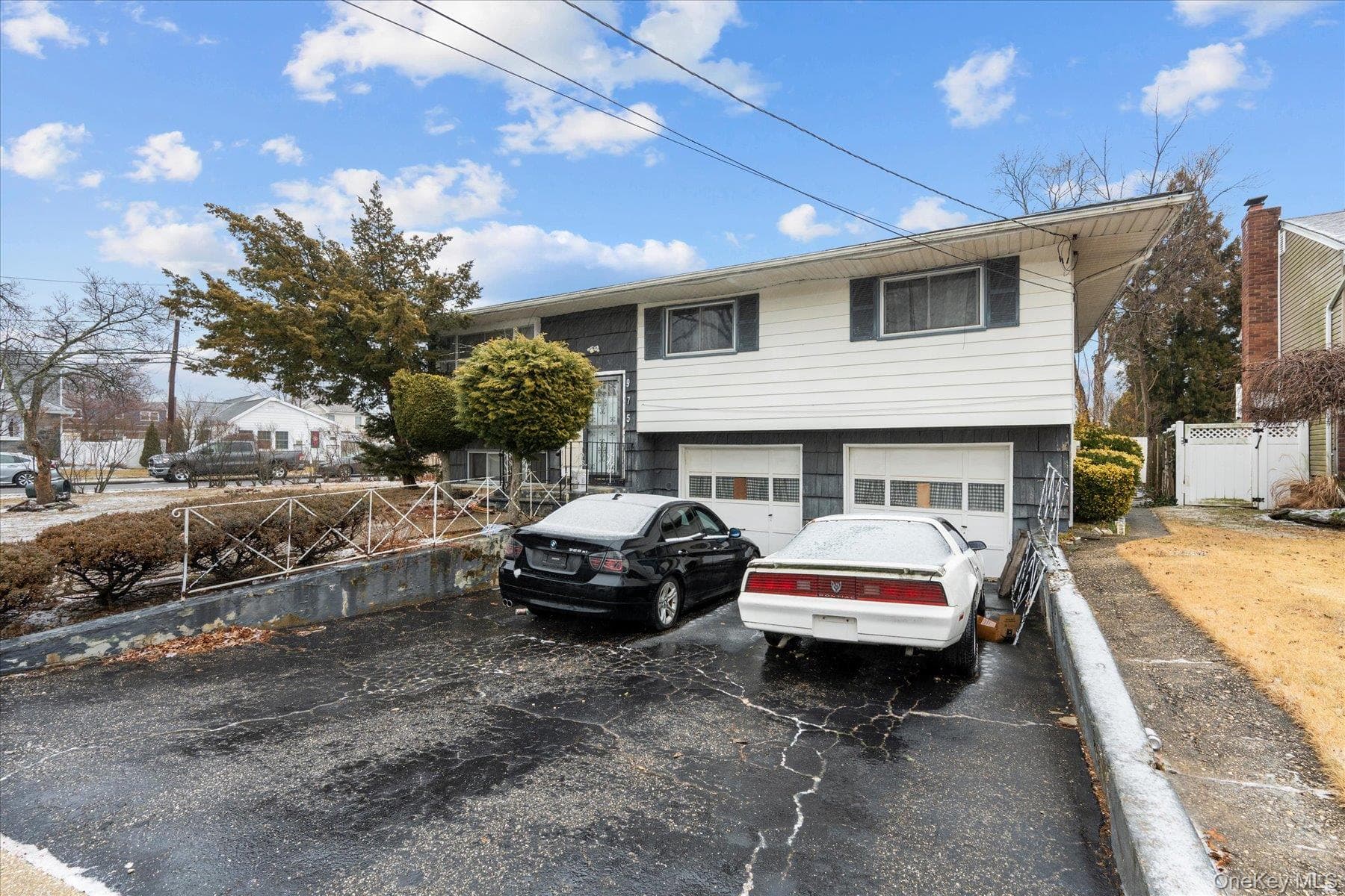 975 Little Neck Avenue thumbnail 5