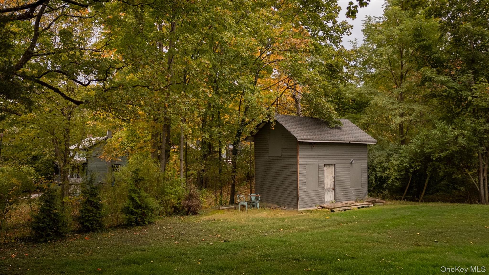 19 Russell Avenue thumbnail 26