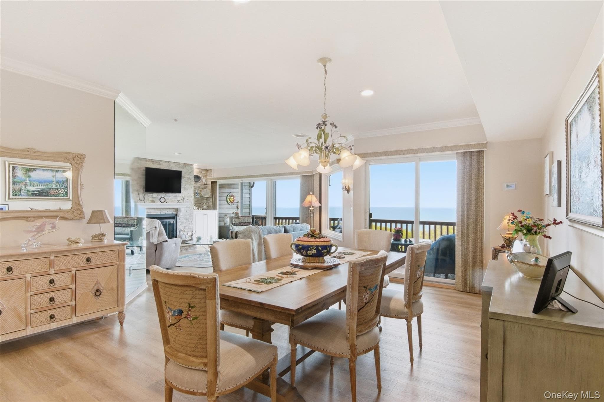 605 Fox Hill Drive thumbnail 18