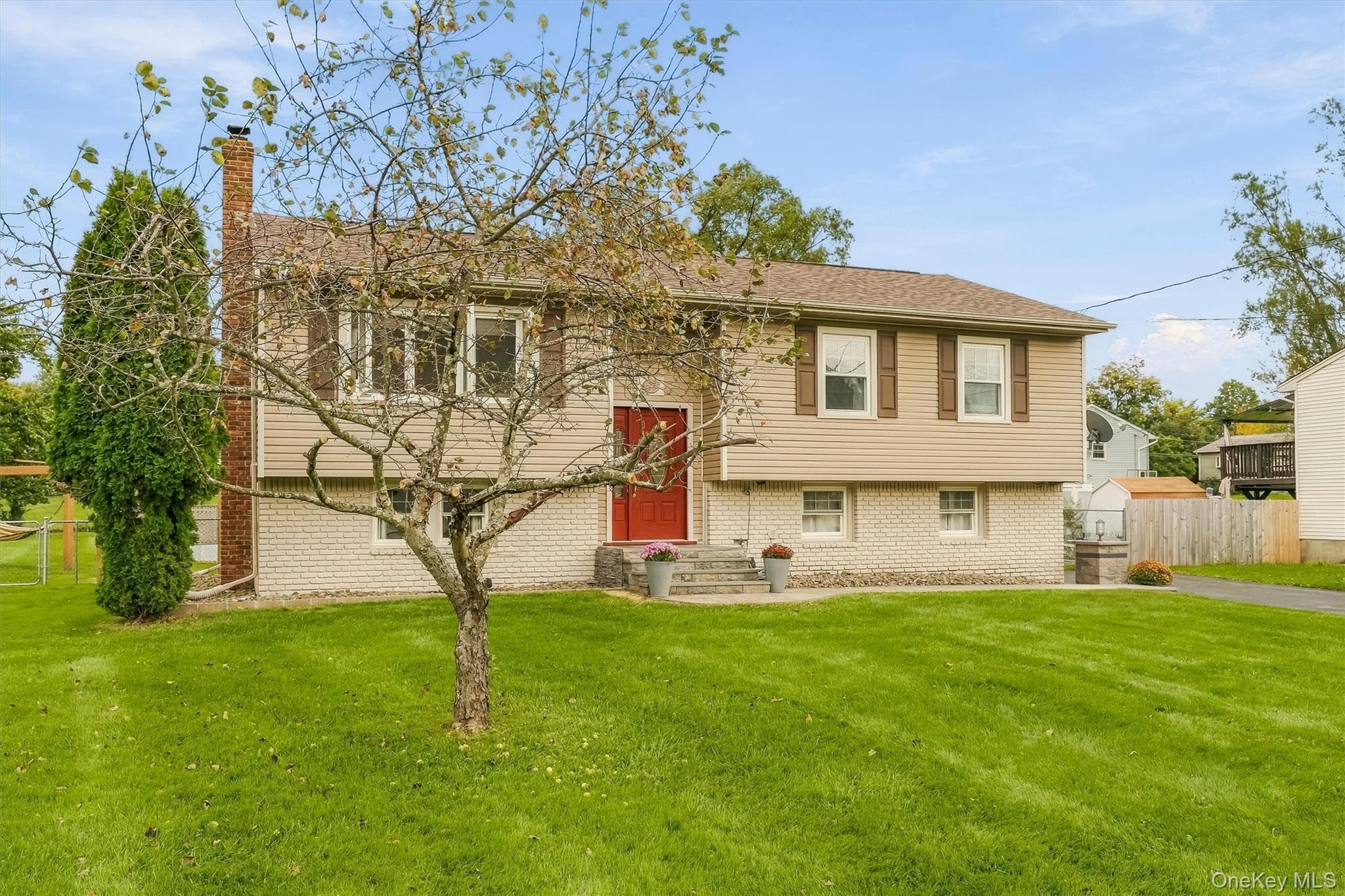 56 Scott Drive thumbnail 2