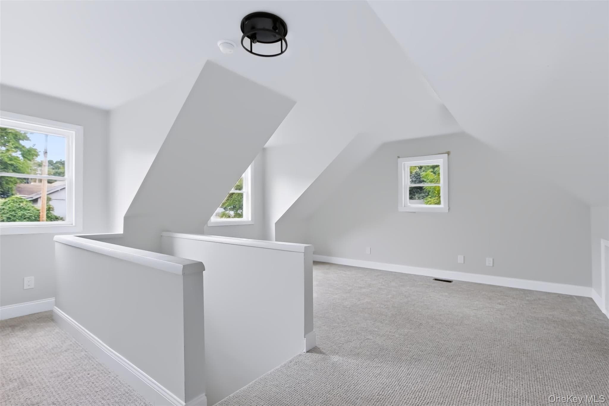 105 White Street thumbnail 20