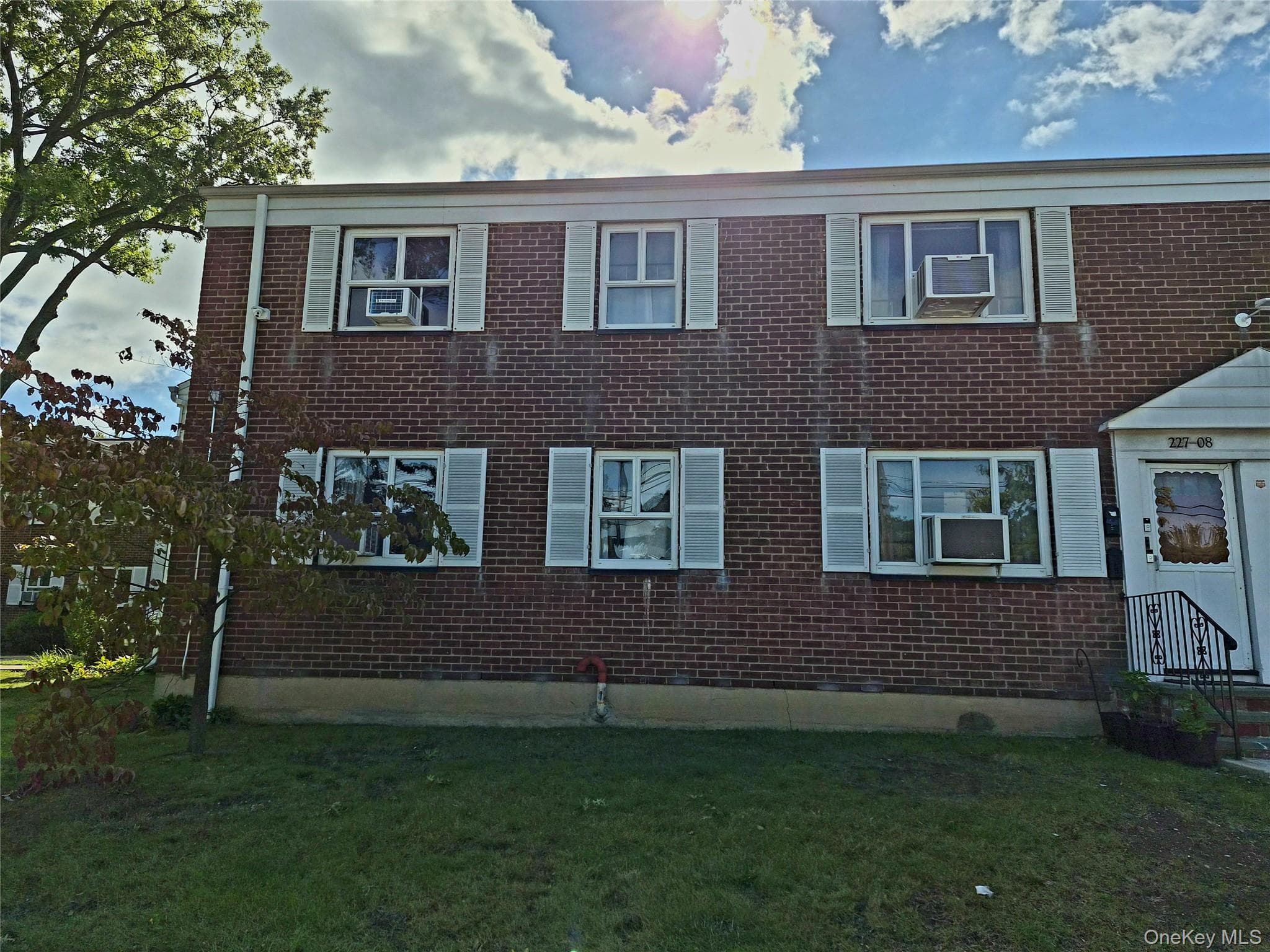227-08 Hillside Avenue Unit: Upper thumbnail 43