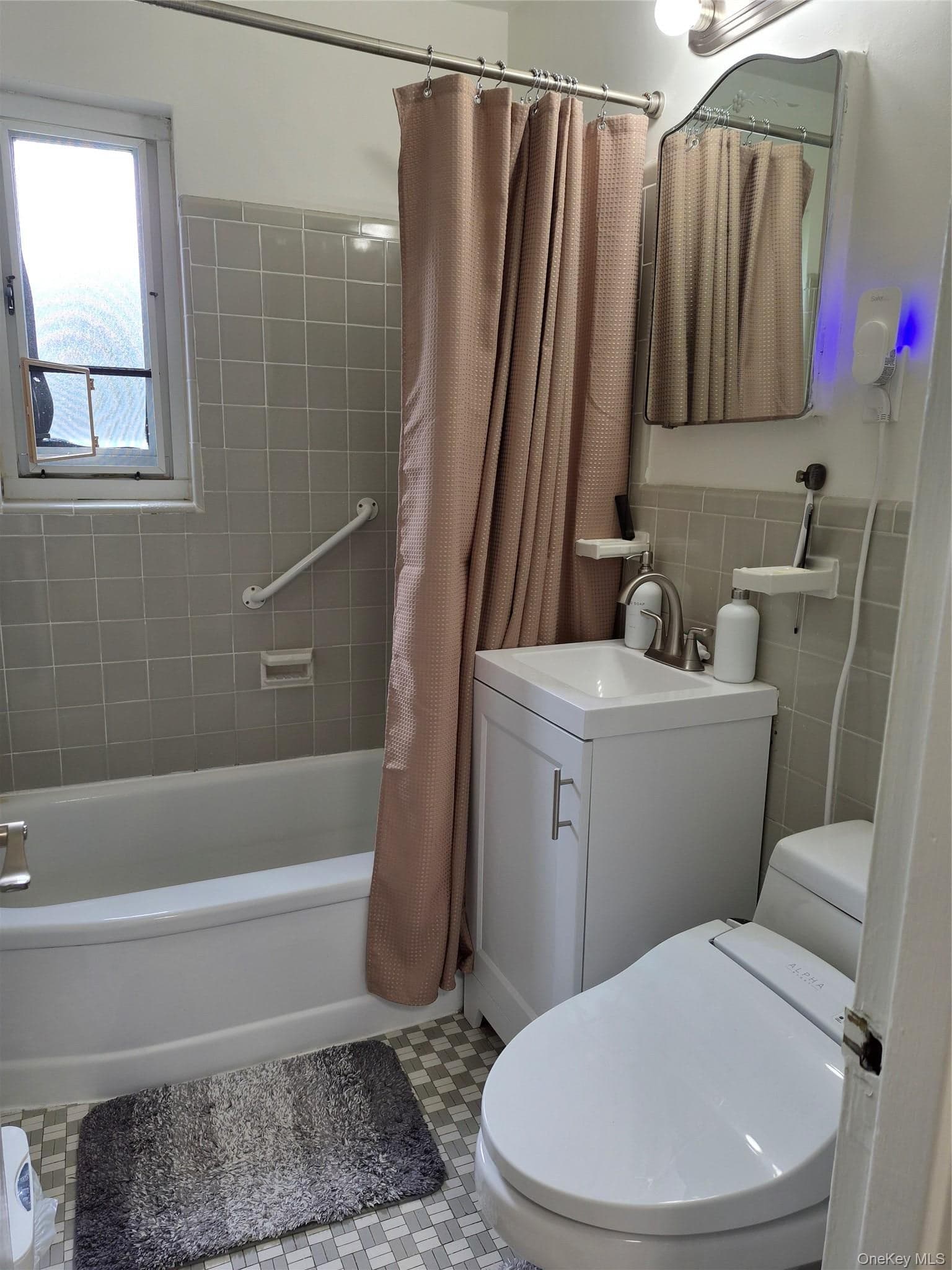 227-08 Hillside Avenue Unit: Upper thumbnail 31