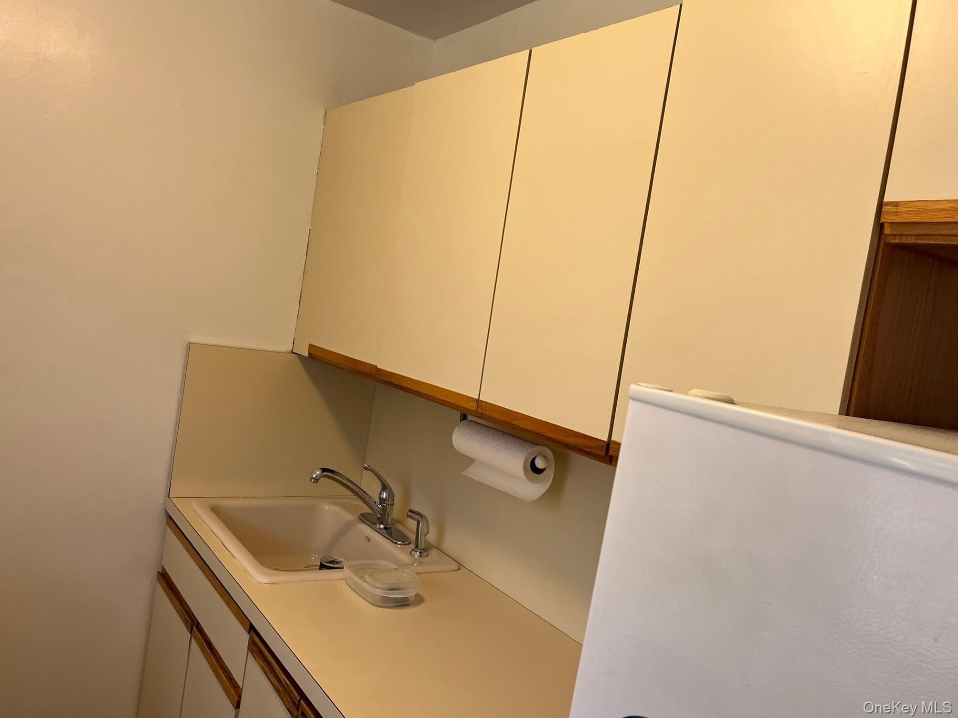 210-12 69th Avenue Unit: Lower thumbnail 6