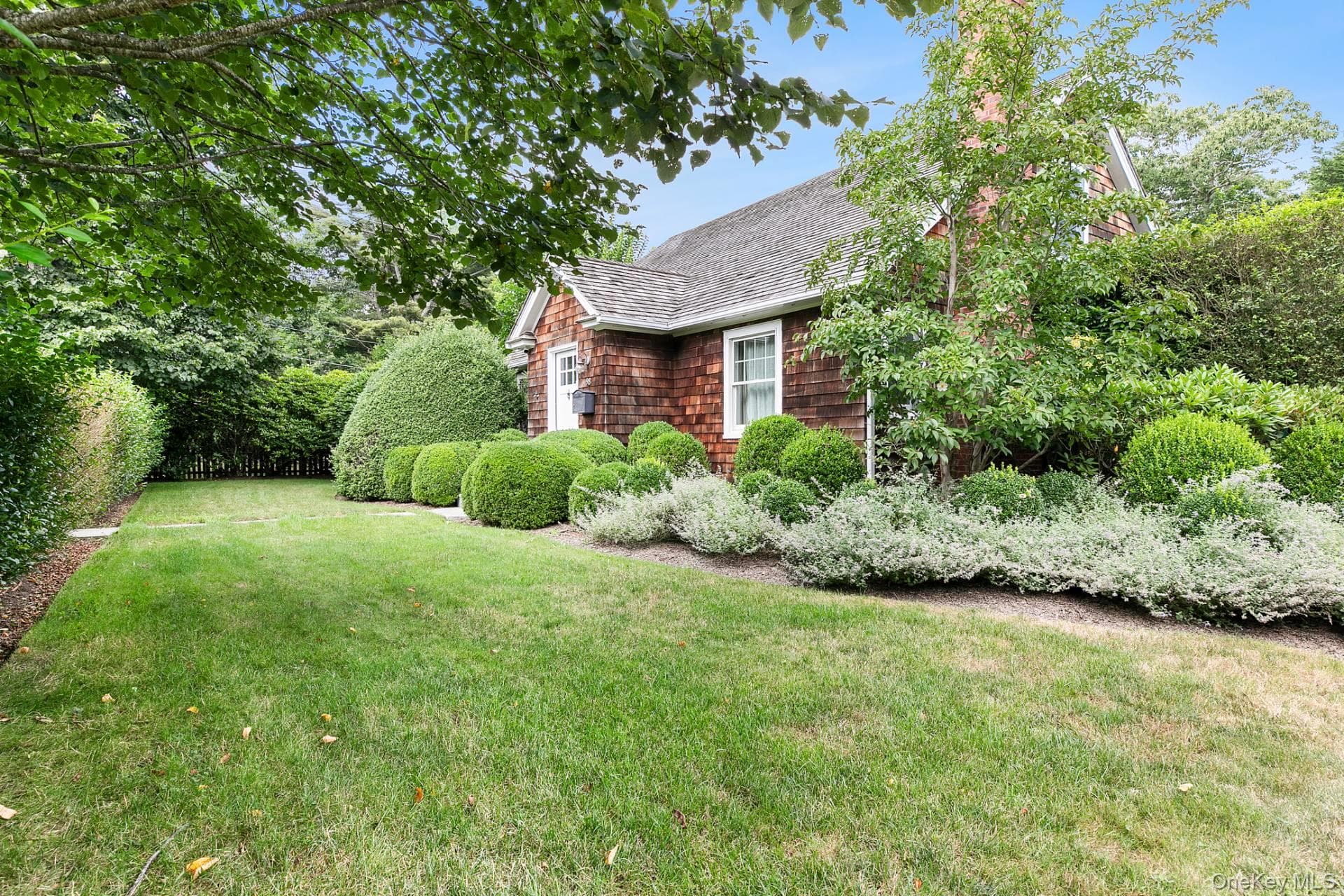 98 Sherrill Road photo 1