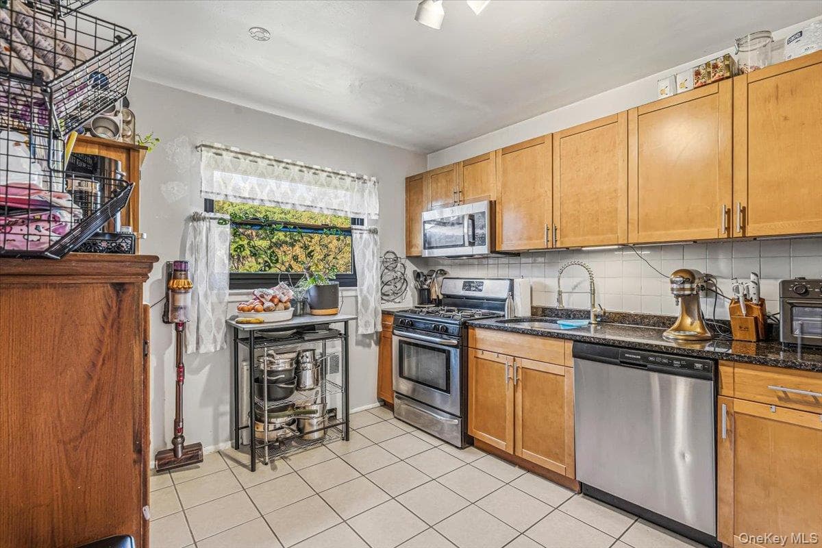 73-63 217th Street Unit: 359B2 thumbnail 7