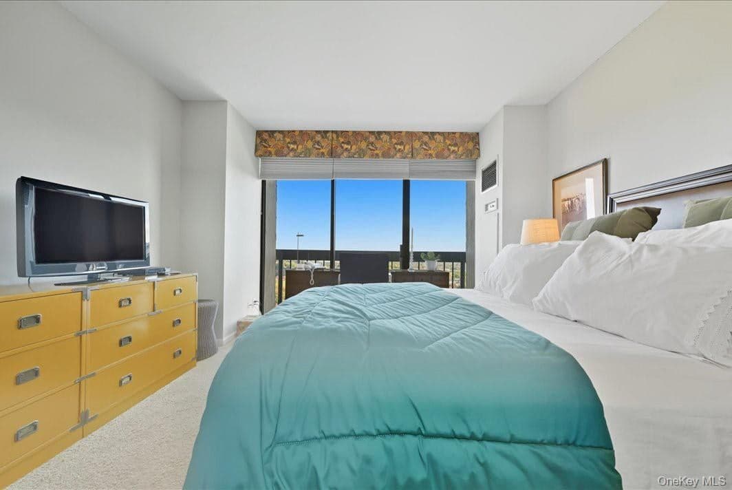 26910 Grand Central Parkway Unit: 31N thumbnail 20