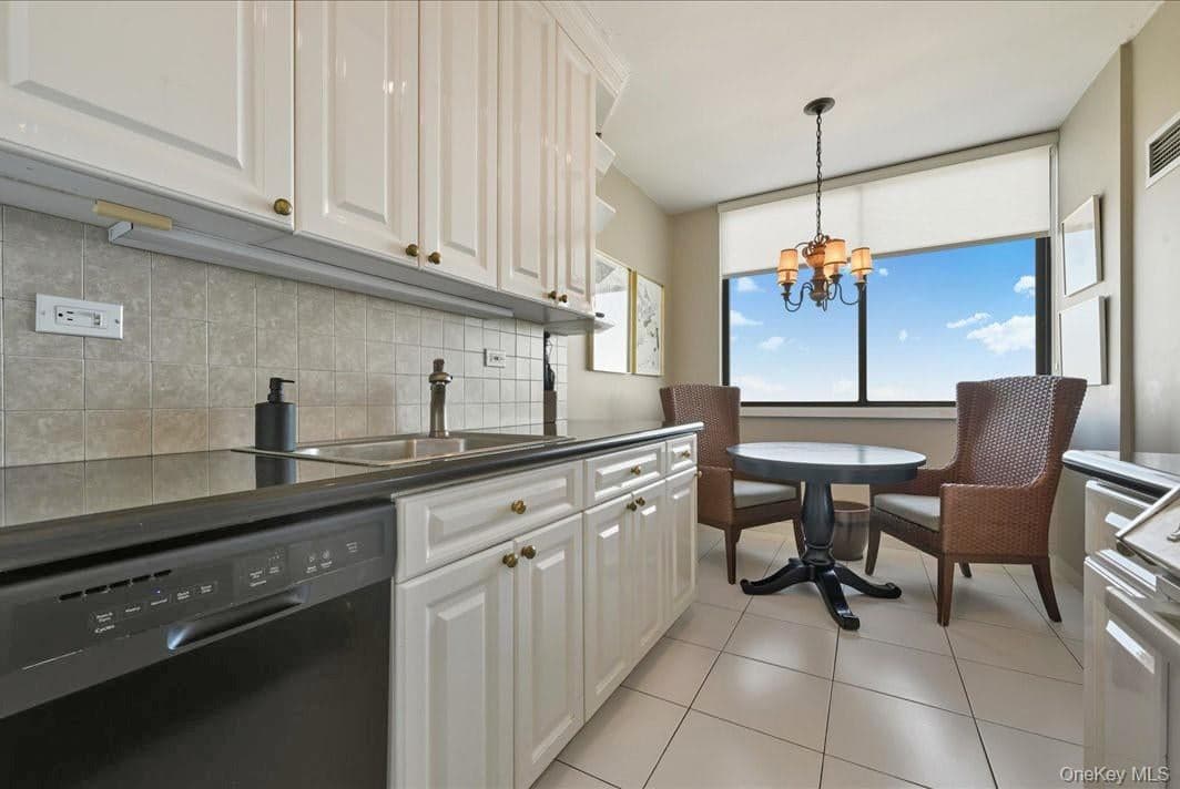26910 Grand Central Parkway Unit: 31N thumbnail 13
