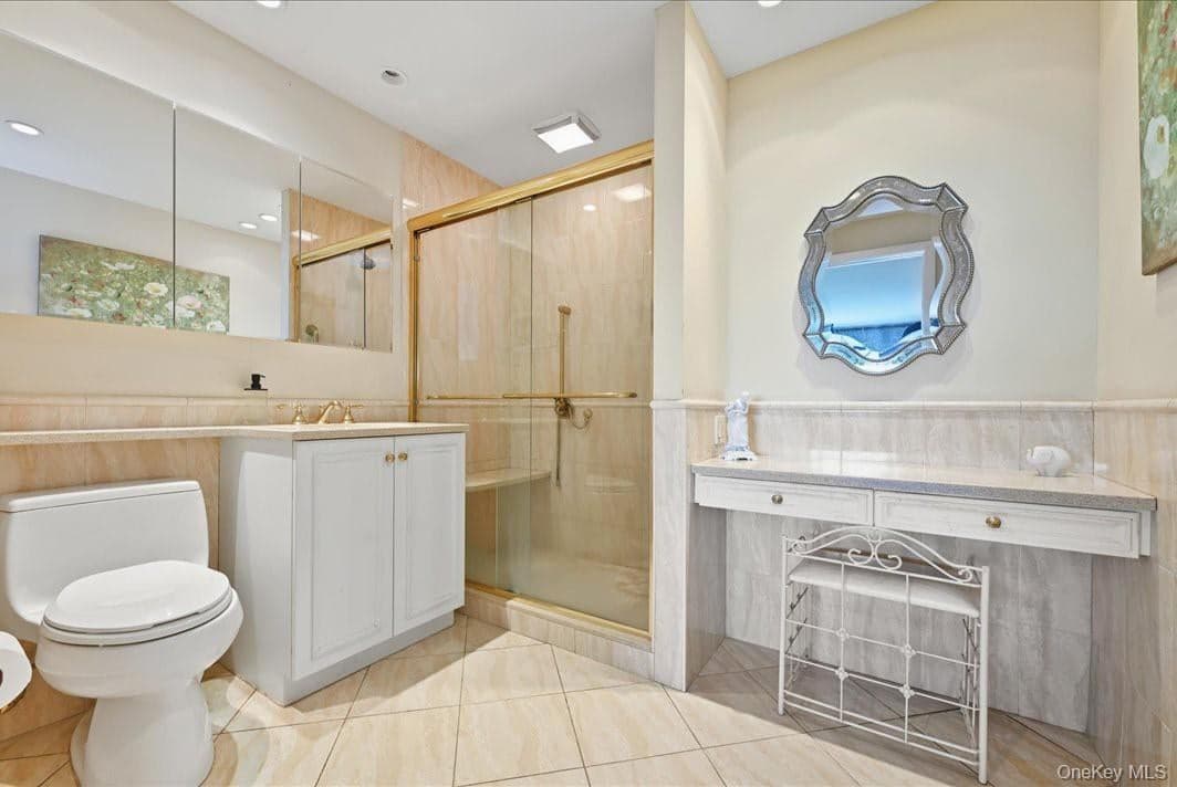 26910 Grand Central Parkway Unit: 31N thumbnail 27