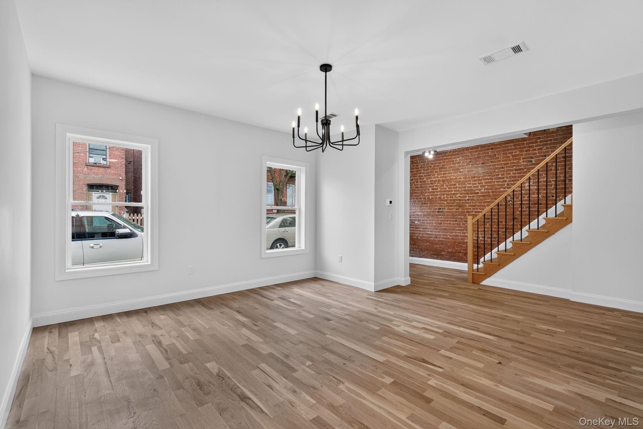 210 N Miller Street thumbnail 5