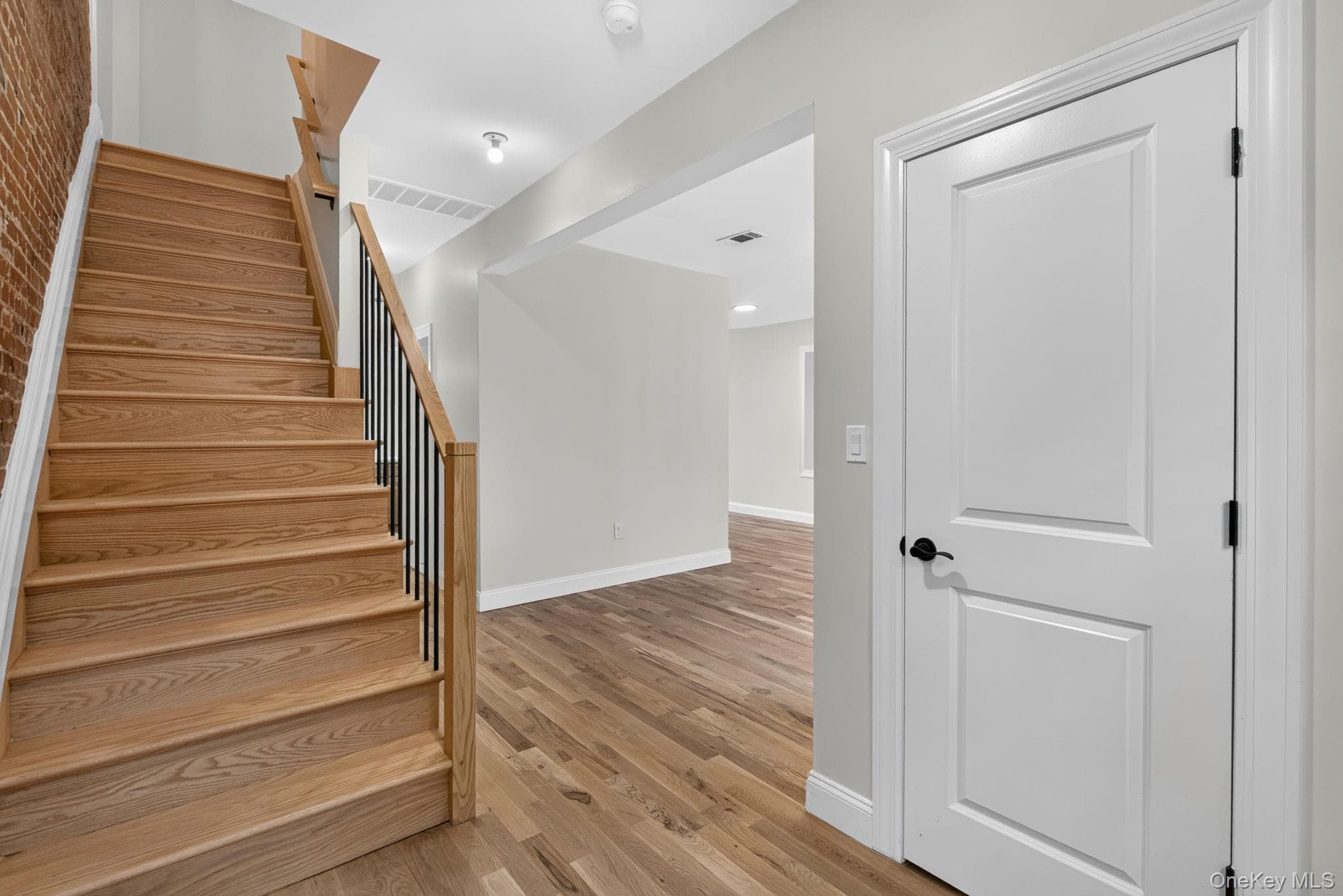 210 N Miller Street thumbnail 4