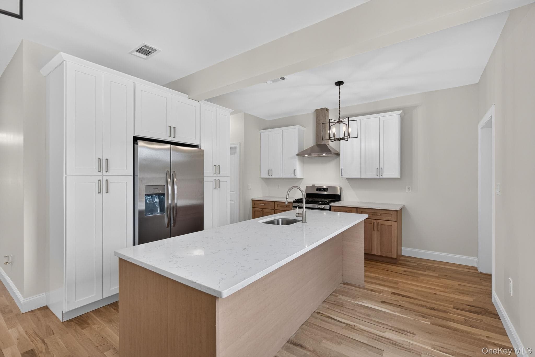 210 N Miller Street thumbnail 9