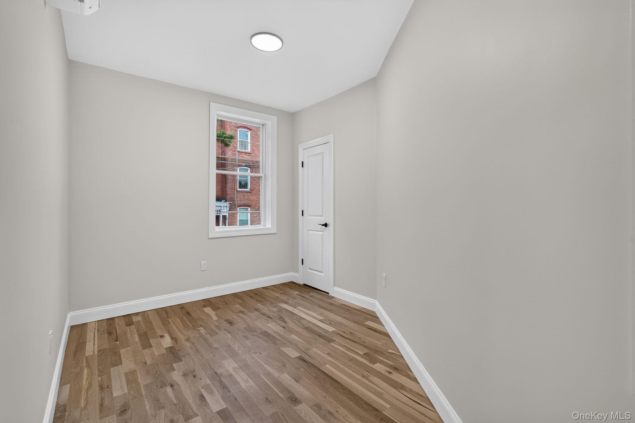 210 N Miller Street thumbnail 44