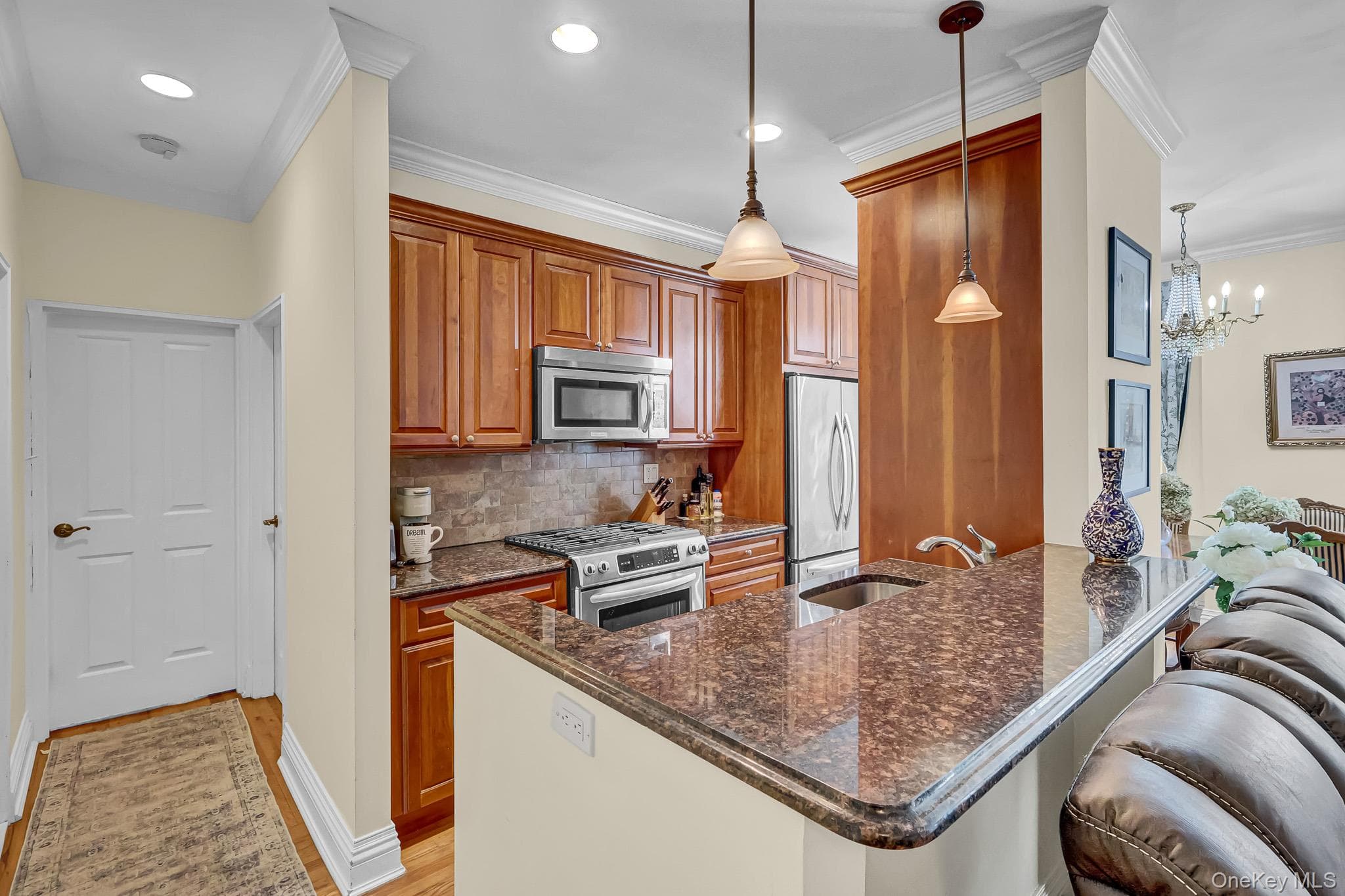 111 7th Street Unit: 304 thumbnail 14