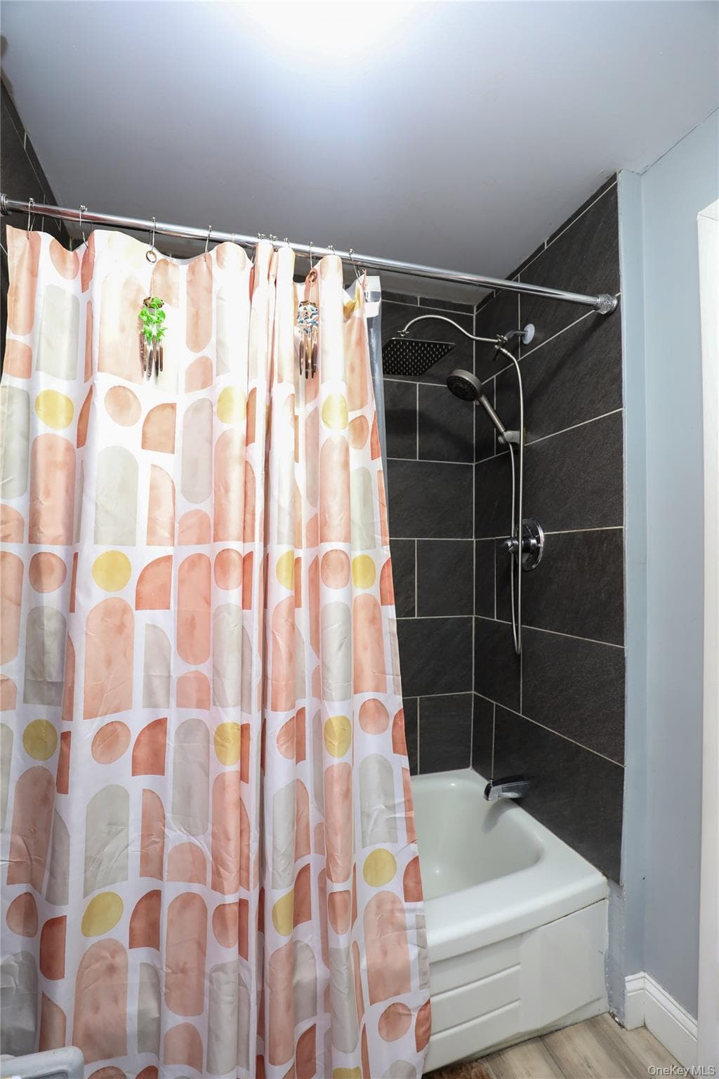 100 Foxhall Avenue thumbnail 11