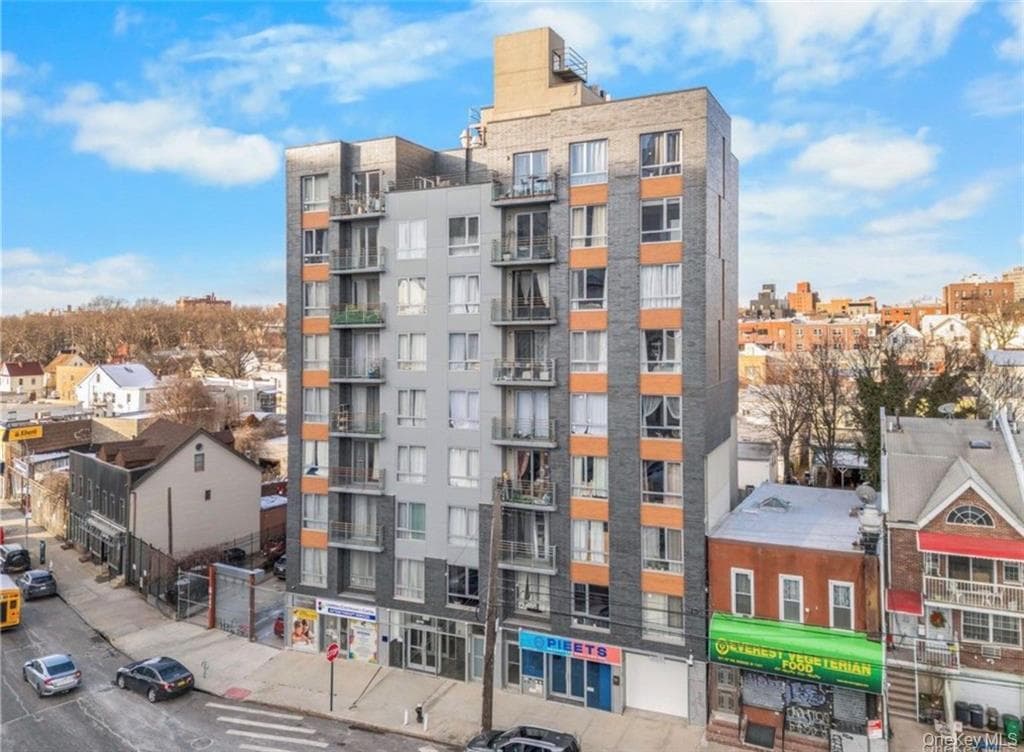 7009 45th Avenue Unit: 9E photo 1