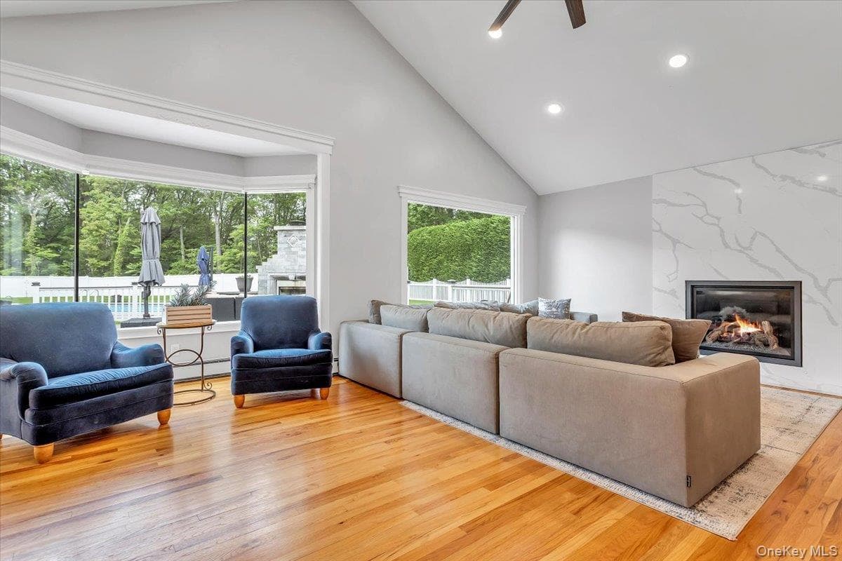 21 Buttonwood Drive thumbnail 14