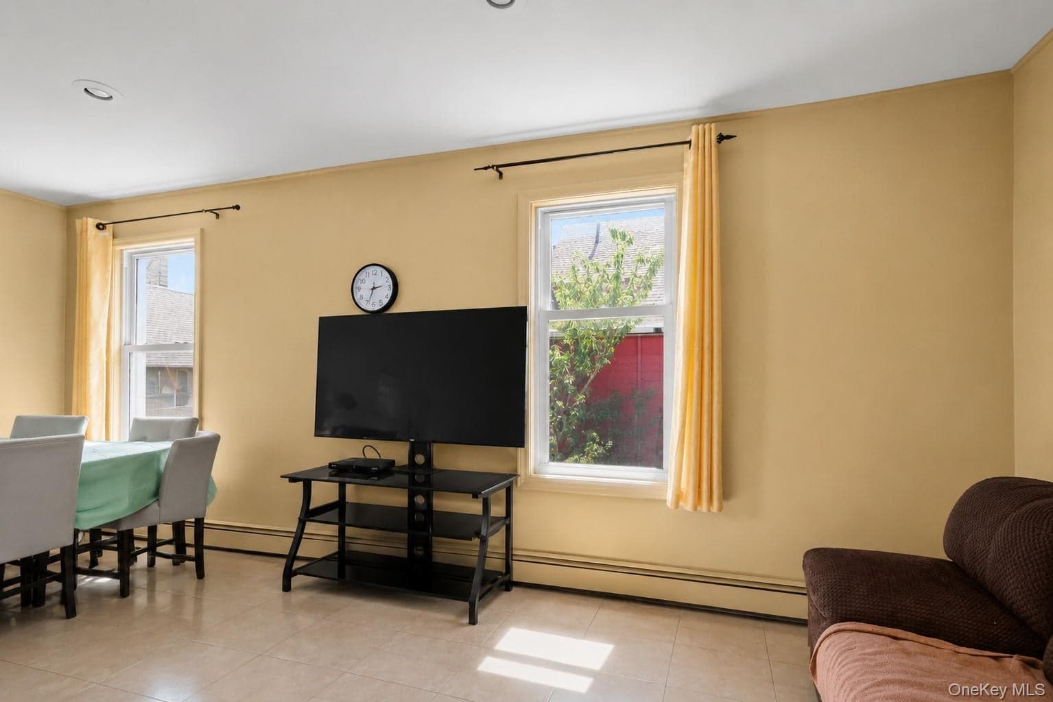 2280 Lyon Avenue thumbnail 10