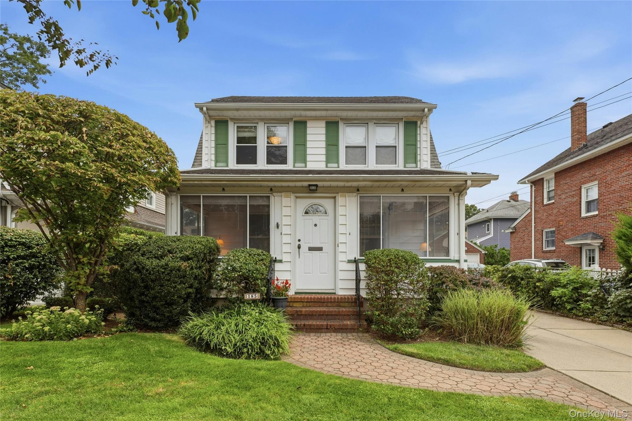 185 Crocus Avenue photo 1