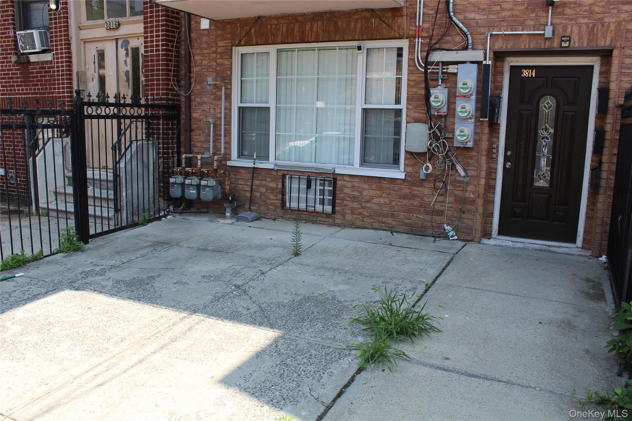 3814 Barnes Avenue thumbnail 3