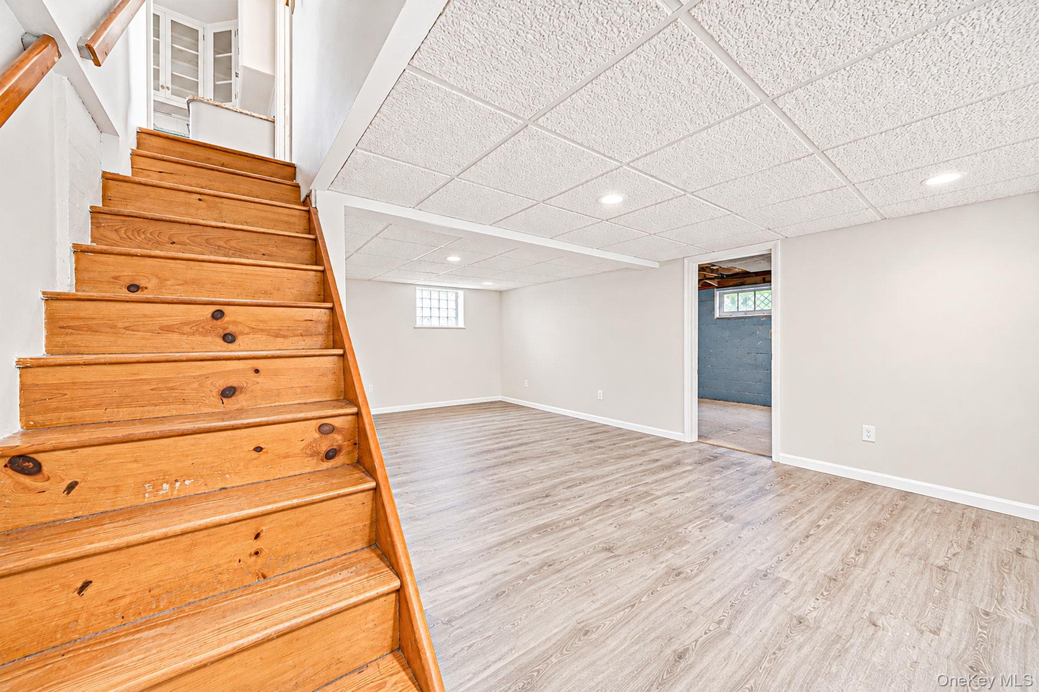 318 Sound Beach Boulevard thumbnail 33