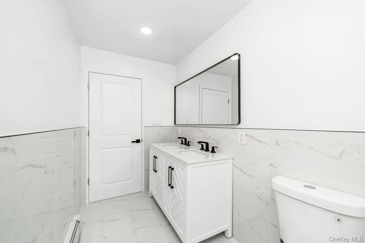 212 Westbury Boulevard thumbnail 6
