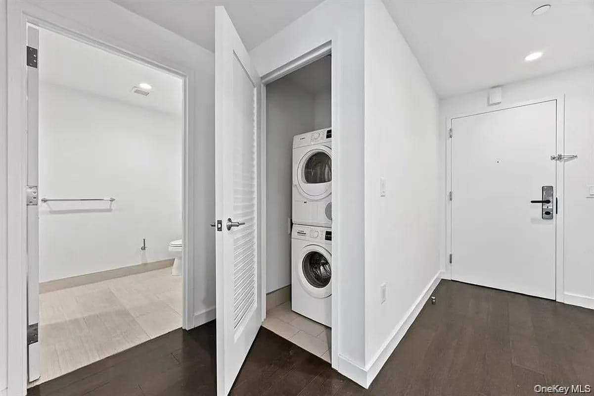 13103 40th Road Unit: 11D thumbnail 9