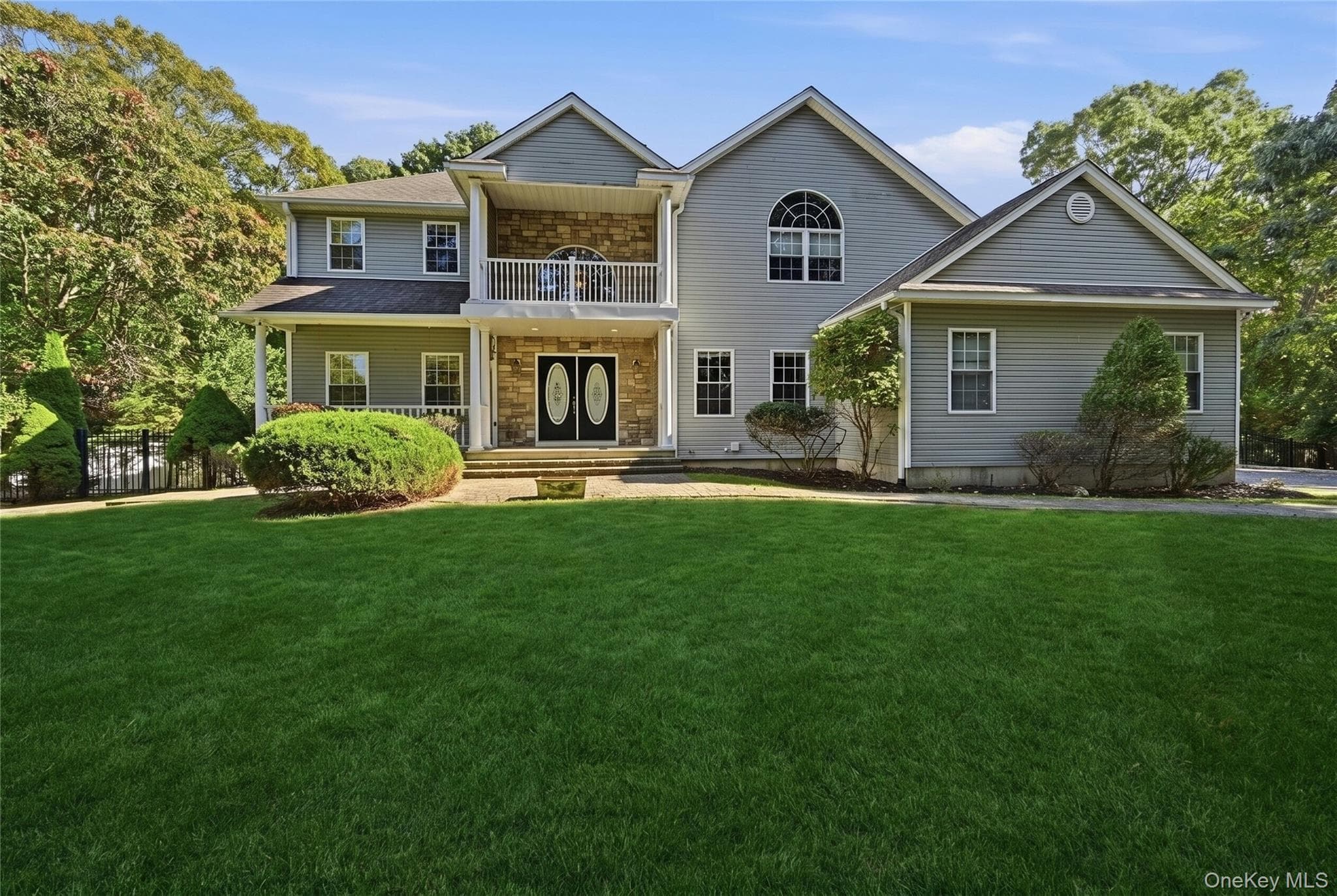 23 Moss Creek Lane, East Patchogue