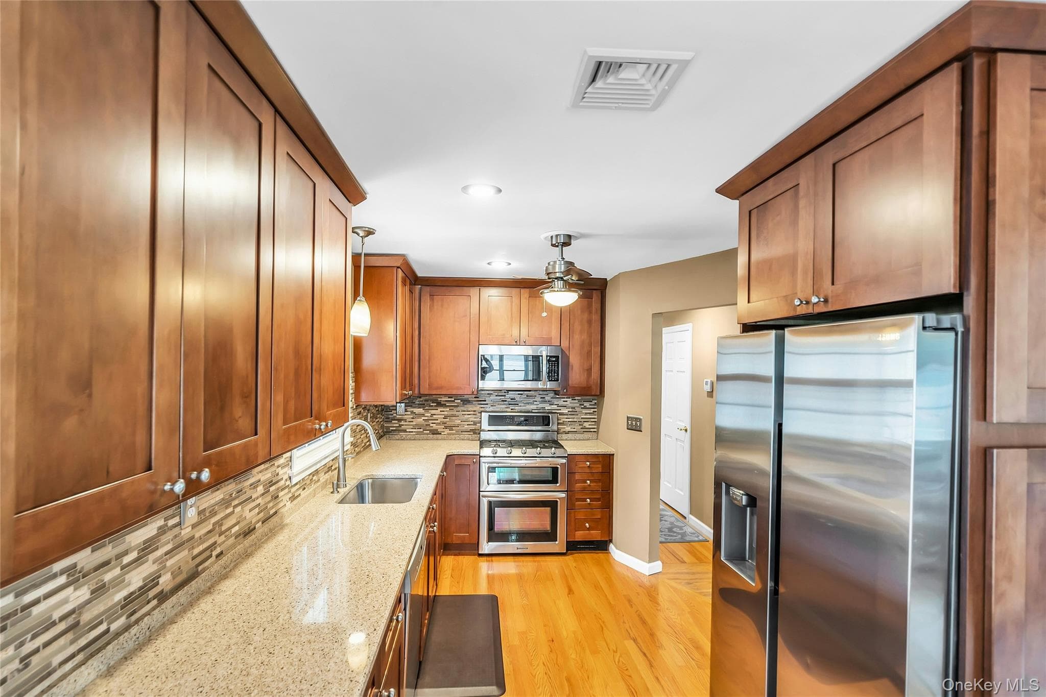 168 Cambon Avenue thumbnail 7