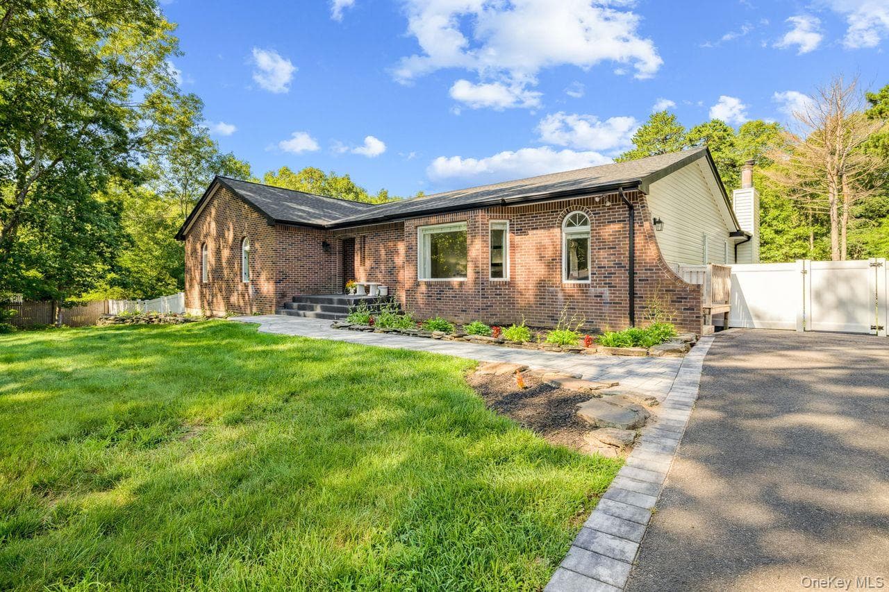 24 Bauer Avenue thumbnail 3