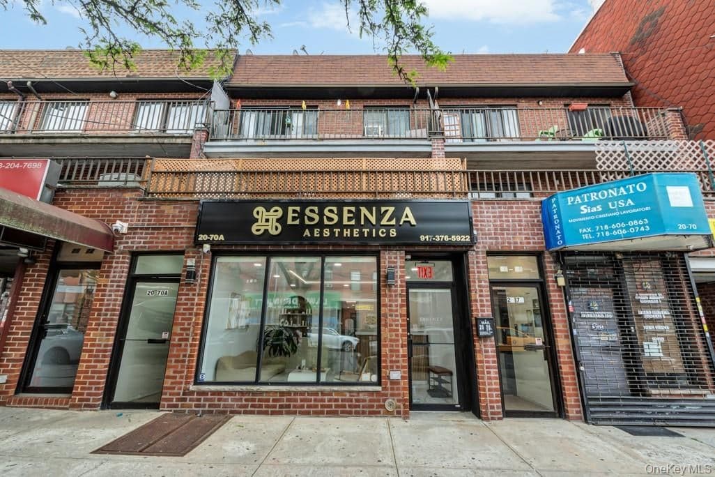 2070A Steinway Street, Astoria