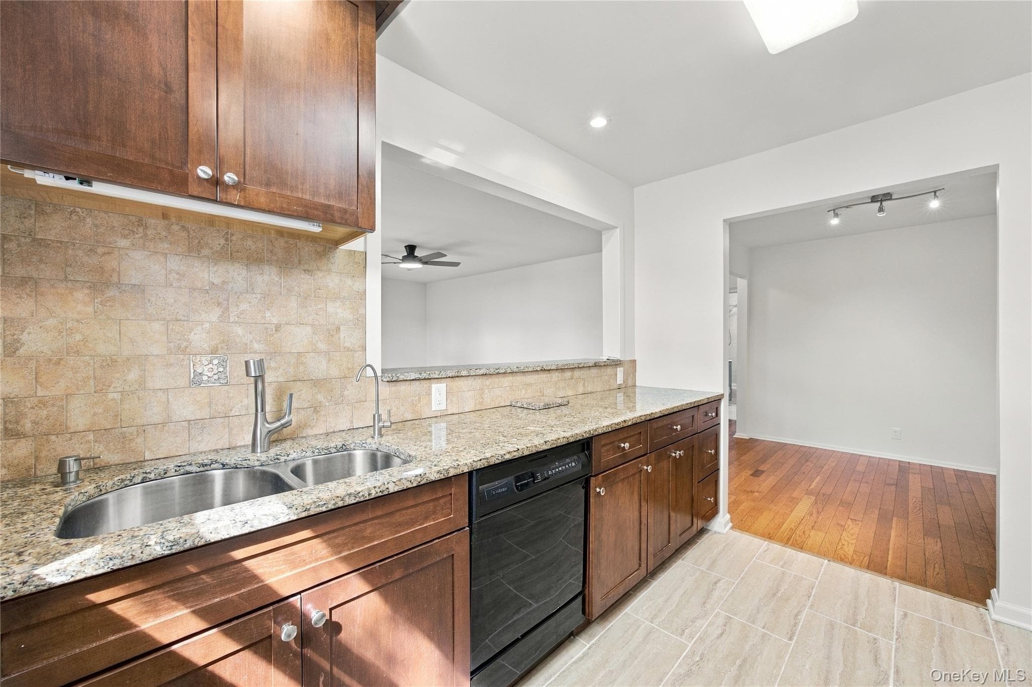 127-1 S Highland Avenue Unit: B5 thumbnail 7