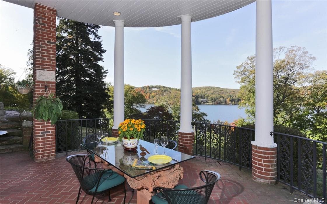 262 Tuxedo Road thumbnail 4