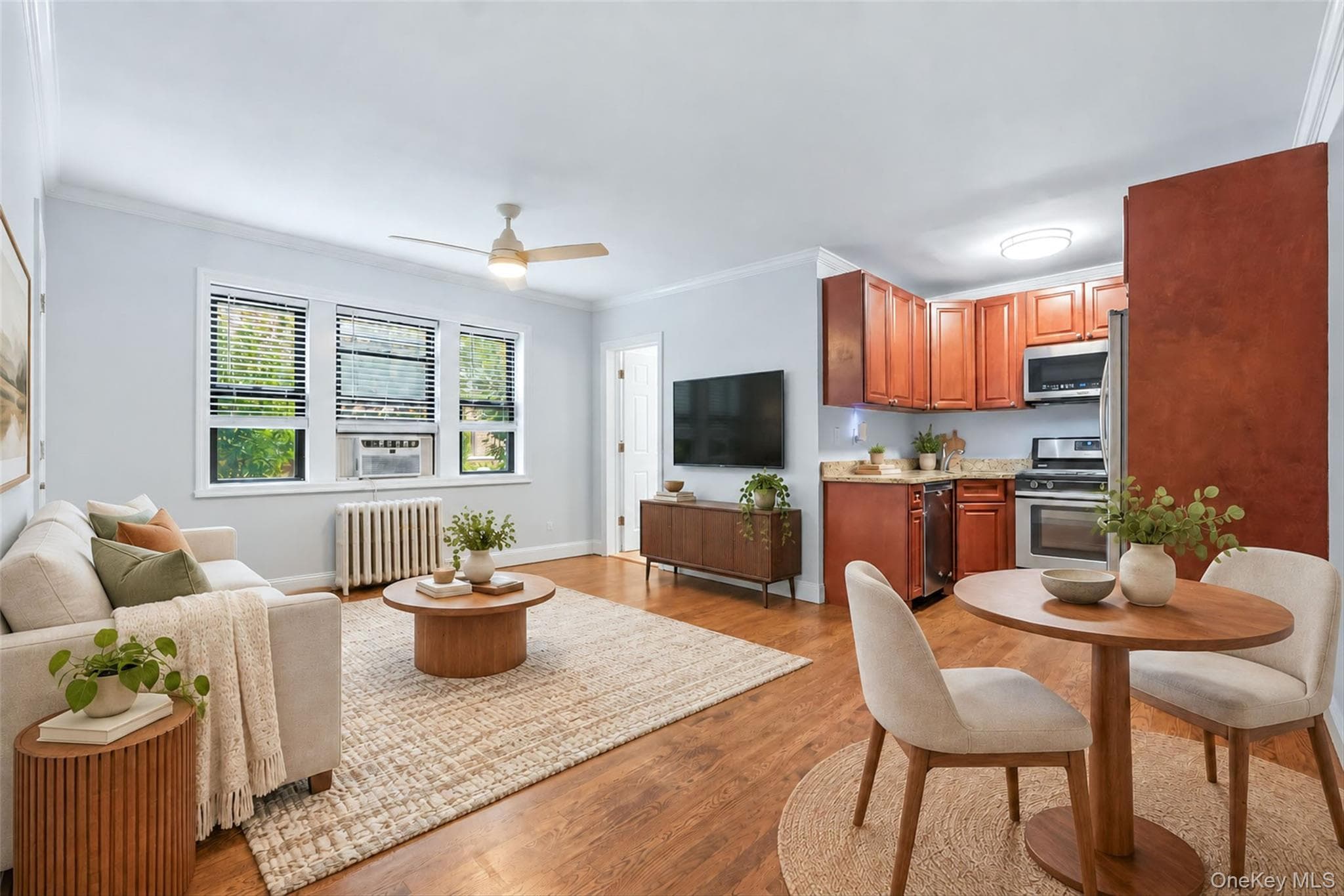 604 Tompkins AVE Unit: B15 thumbnail 4