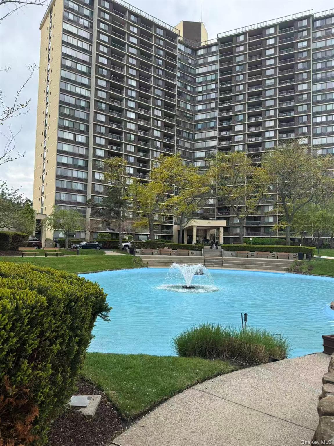 1 Bay Club Drive Unit: 11J, Bayside