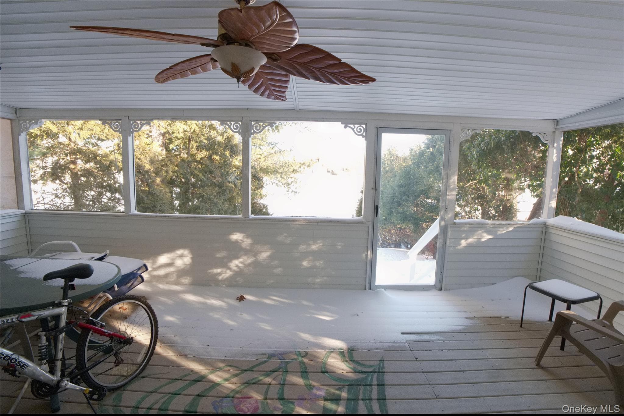 215 Lakeside Trail thumbnail 13
