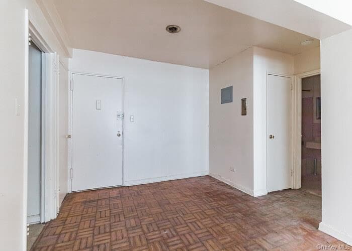 5235 Post Road Unit: 1B thumbnail 5