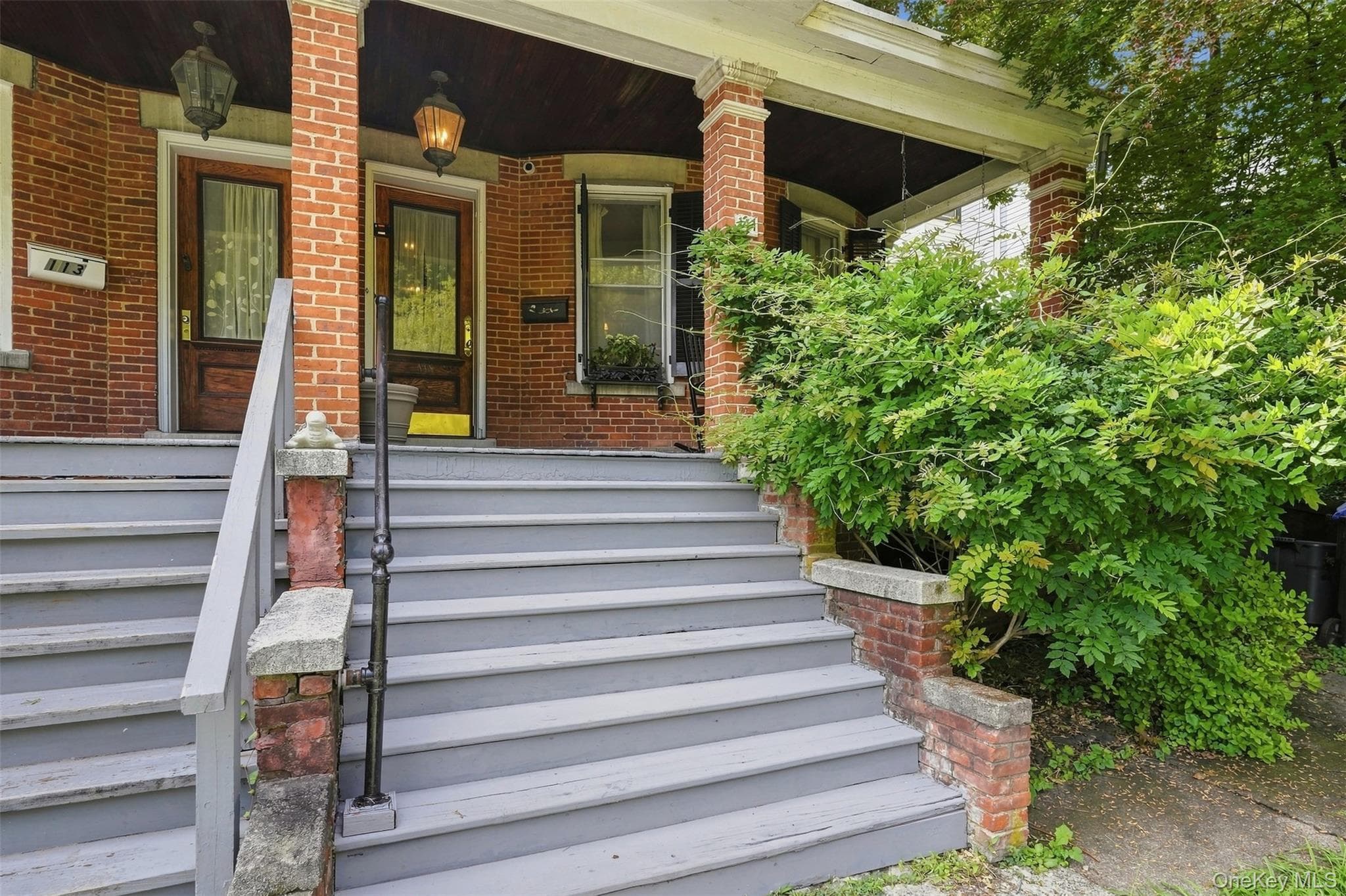 111 S Hamilton Street thumbnail 3